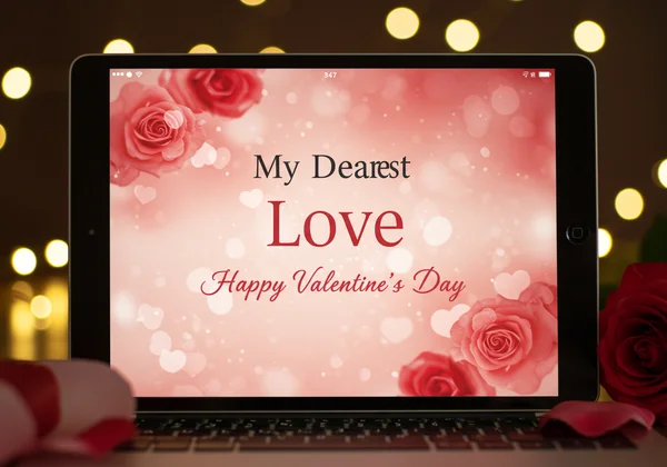 ملاحظة حب رقمية بخط متصل أنيق وجميل.